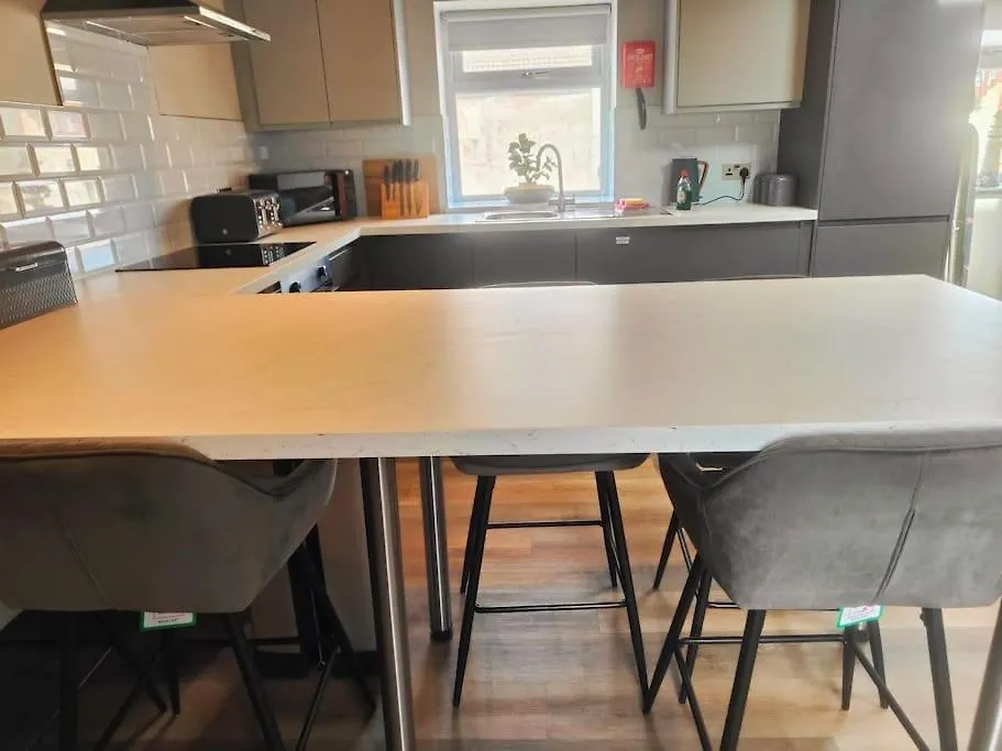 Sloane Modern 2 Bedroom Seafront Apartment Blackpool 0*,  United Kingdom
